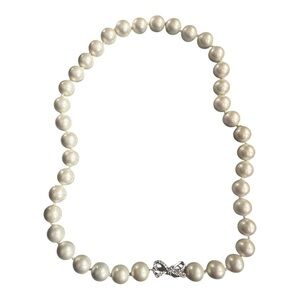 kate spade Pearl Strand Necklace with Pave Bow Clasp – 18”